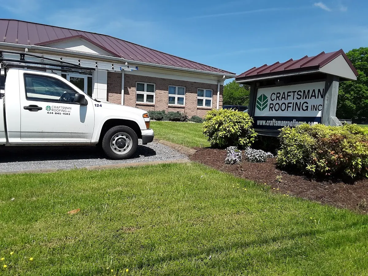 Quality Ice Dam Removal by experienced craftsmen in Sideburn